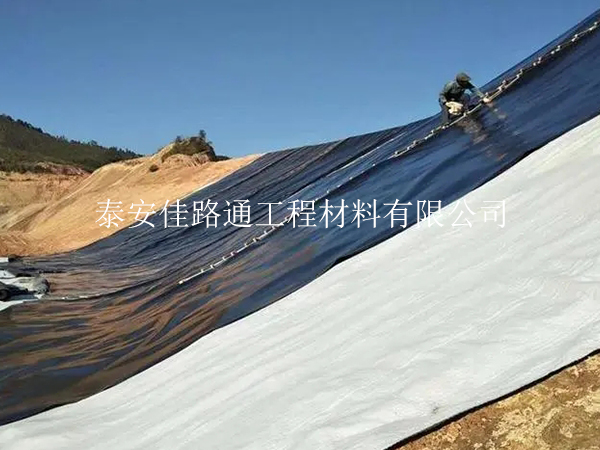 防滲膜廠家介紹魚塘防滲膜鋪設基層處理的要求 防滲膜廠家介紹魚塘防滲膜鋪設基層處理的要求