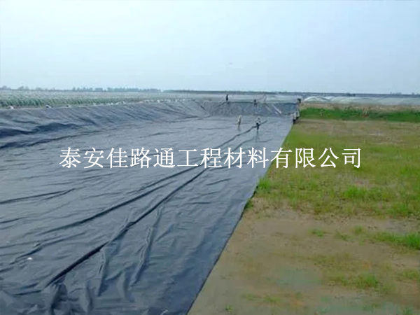 魚蝦養殖防滲膜在焊接施工中須控制其溫度速度
