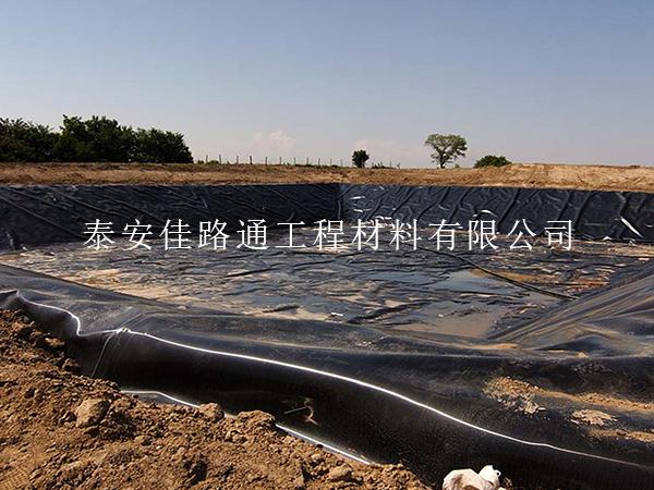 水產養殖防滲膜施工固定方法探秘 水產養殖防滲膜施工固定方法探秘