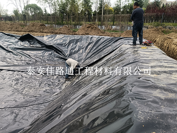 水產養殖防滲膜焊縫處理技巧:打造堅固防水屏障 水產養殖防滲膜焊縫處理技巧:打造堅固防水屏障